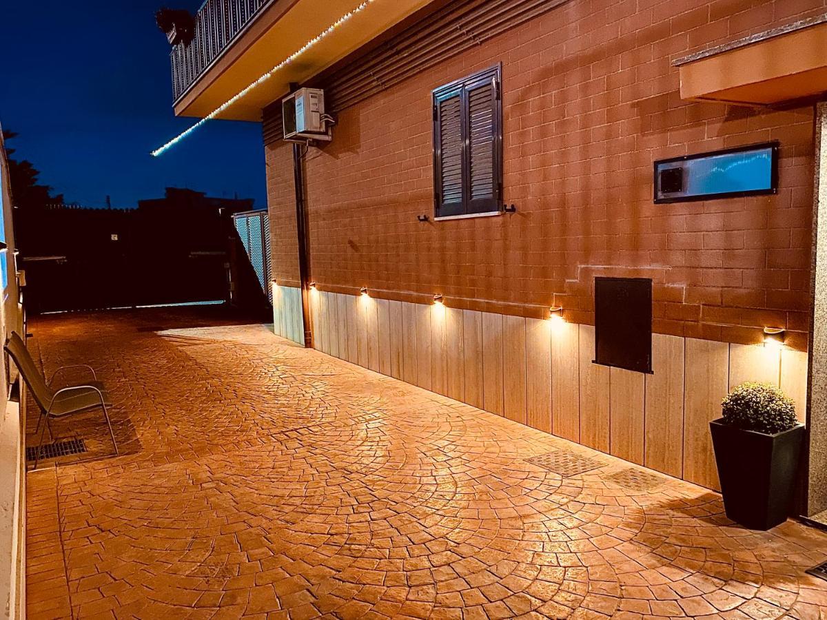 דירות רומא Residenza Toraldo מראה חיצוני תמונה